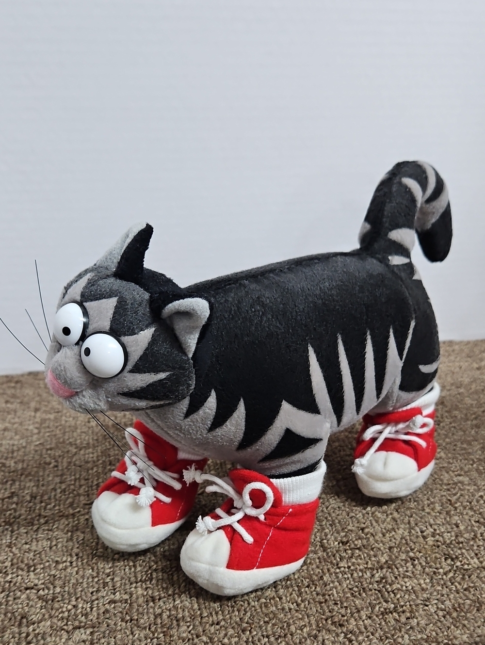 Vintage 2000s Fiesta B Kliban Cat w/ Red Shoes 17"